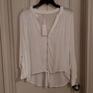 Womans Top White Size Medium